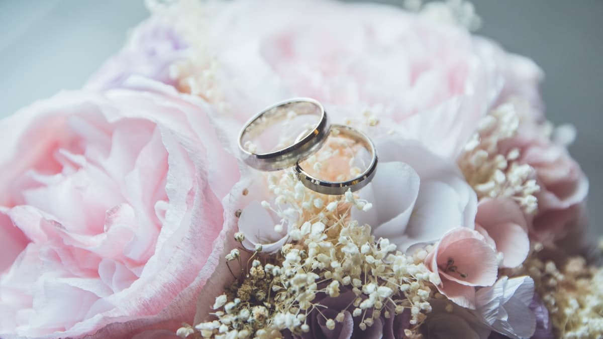 Wedding planning details and stationery for creating a wedding invite online